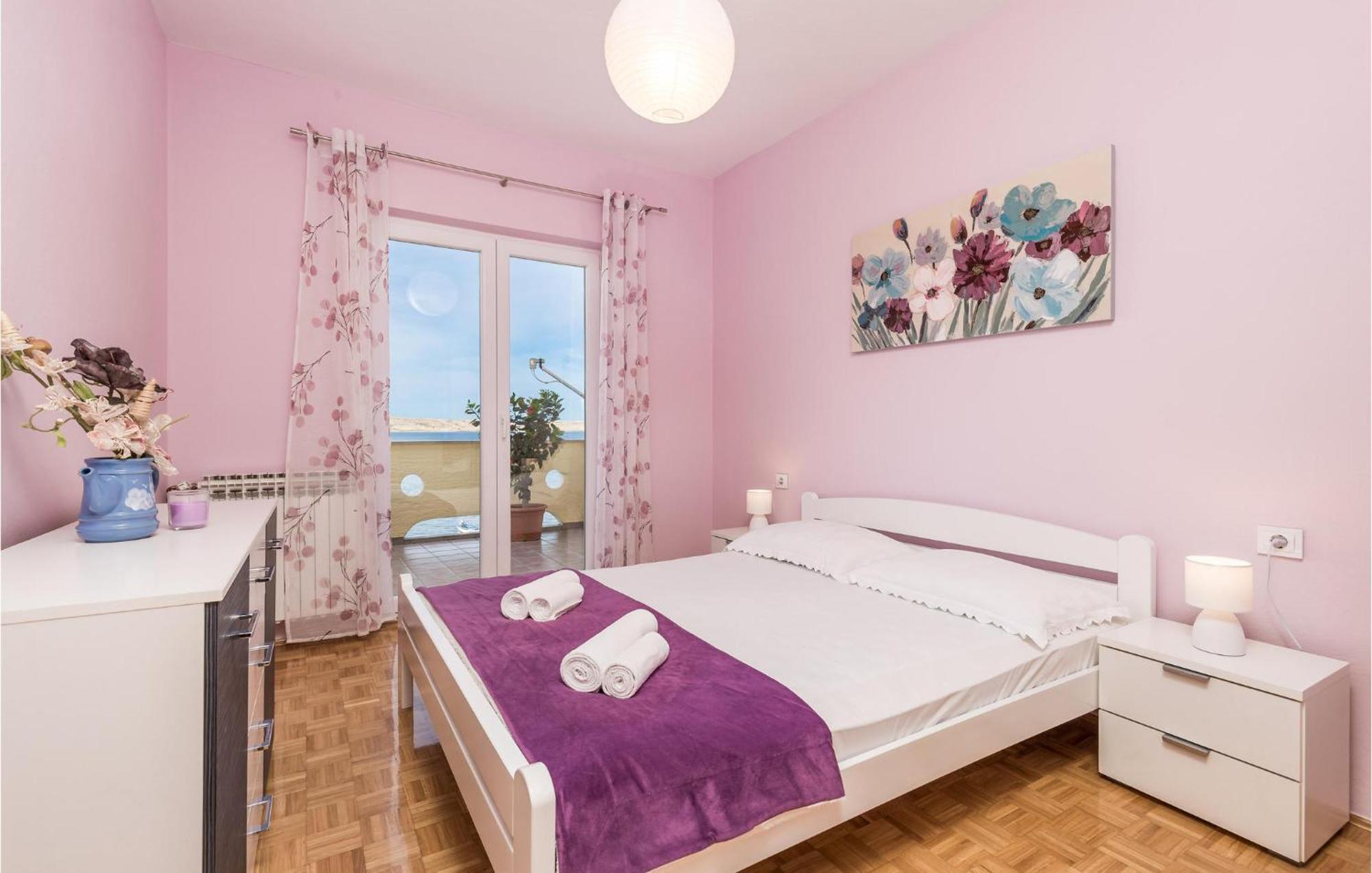 3 Bedroom Stunning Apartment In Kustići Esterno foto