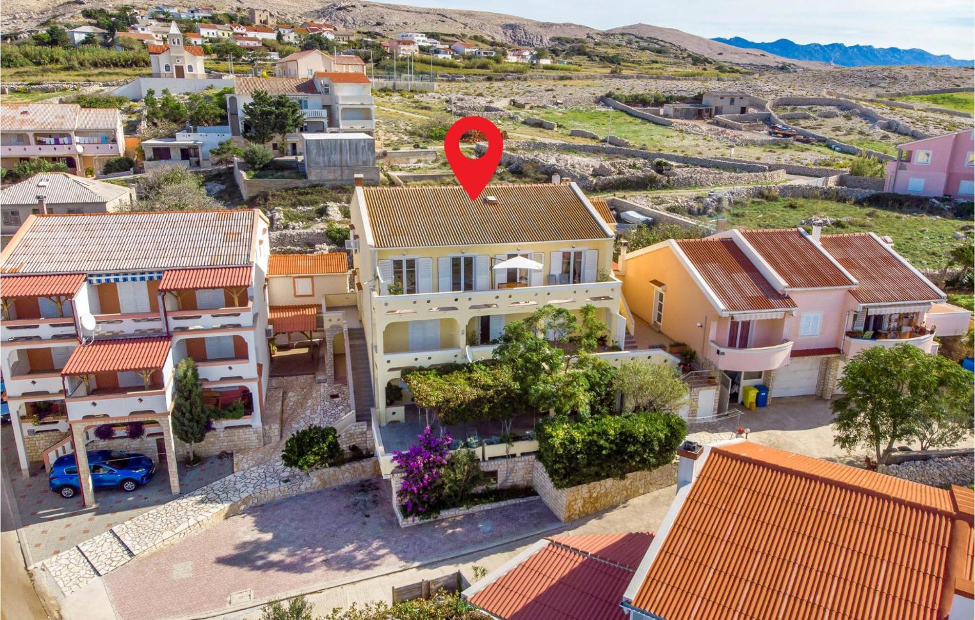 3 Bedroom Stunning Apartment In Kustići Esterno foto